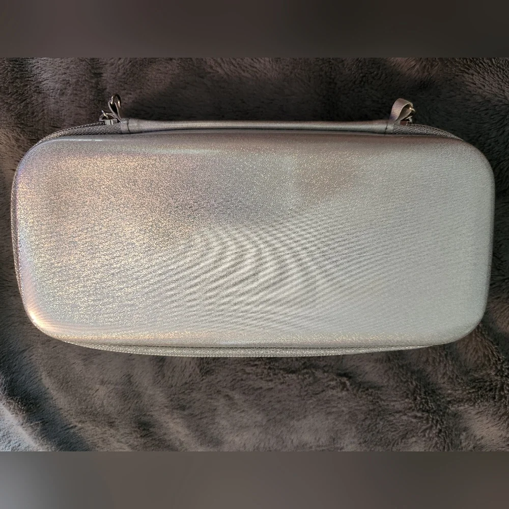 Nintendo Switch Silver/Iridescent Carry Case